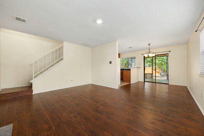 2409 Dowd Ln — photo 3