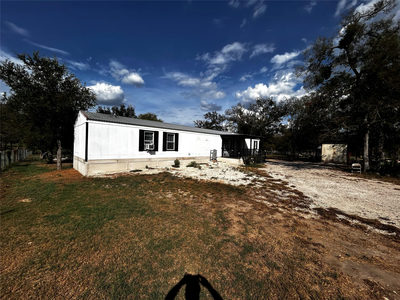 400 Ride Out Blvd — photo 3
