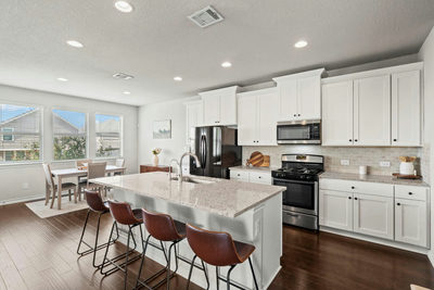 236 Yellowbark St — photo 3