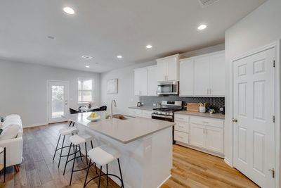 11920 Saddle Rock Dr — photo 4