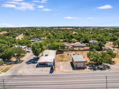 1018 N Main St — photo 3