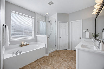 5105 Sendero Springs Dr — photo 4