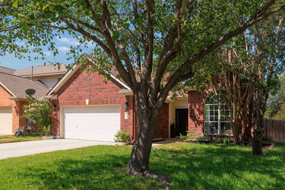 1311 Brighton Bend Ln — photo 2