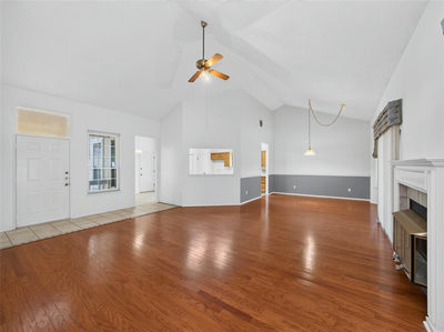14607 Sandy Side Dr — photo 5