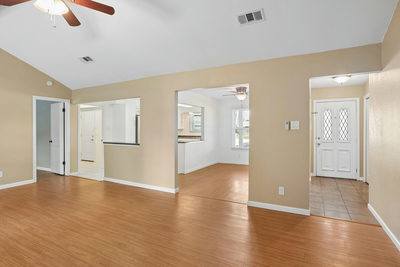 901 Ramble Creek Dr — photo 5