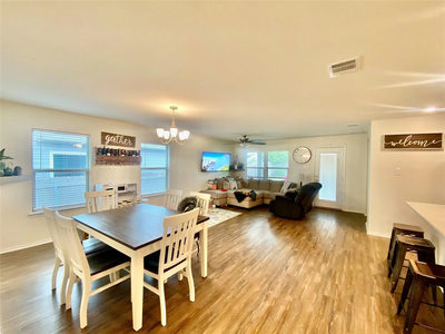 110 W Point Way — photo 4