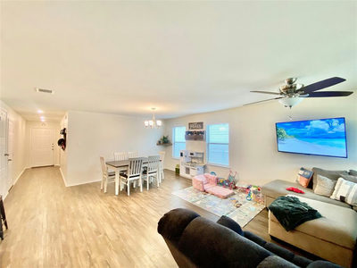 110 W Point Way — photo 2