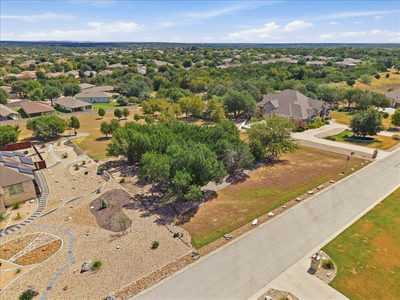 232 Standing Oak Dr — photo 2