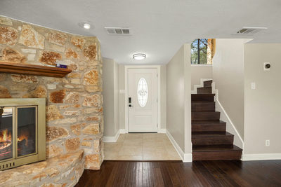 10408 Timbercrest Ln — photo 4