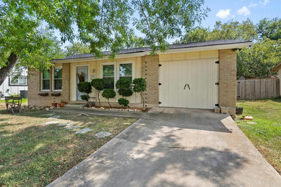 3303 Plantation Rd — photo 3
