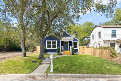 3906 Willbert Rd — photo 2