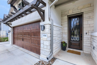 104 Eagle Pass Trl — photo 2