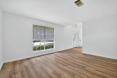 1213 ELM FOREST Dr — photo 4