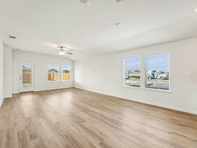 164 Leland Ave — photo 4