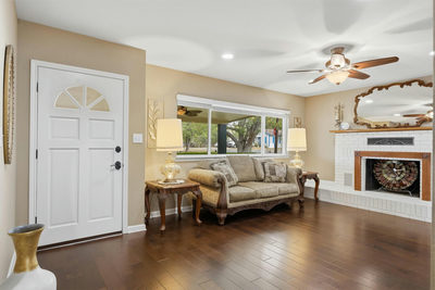 410 N Burnet St — photo 4