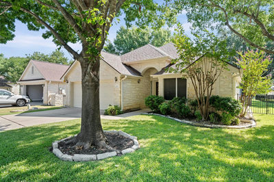 103 Village Dr — photo 2