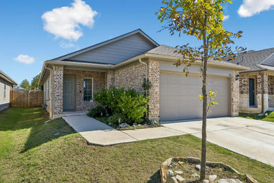 216 Dorchester Dr — photo 2