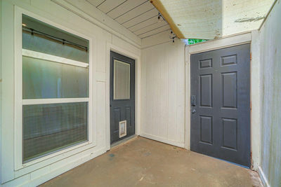 6718 Silvermine Dr #1704 — photo 2