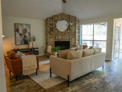 12903 Stanzel Dr — photo 2
