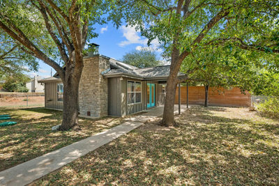 1601 West Ln — photo 3