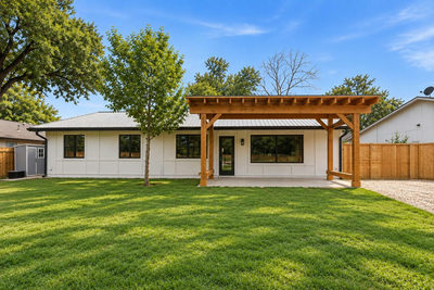 3917 Leafield Dr — photo 3