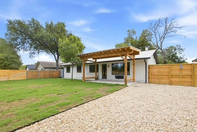 3917 Leafield Dr — photo 3
