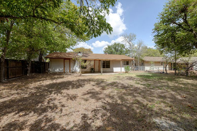 211 E Lisa Dr — photo 3
