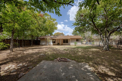 211 E Lisa Dr — photo 5