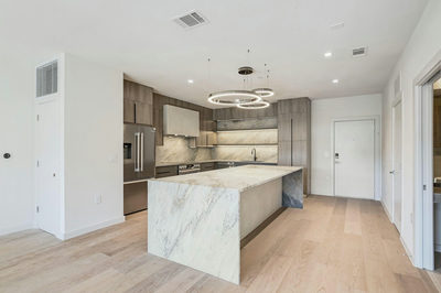 3600 S Lamar Blvd #202 — photo 2