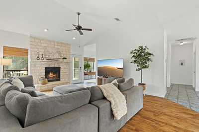 8501 Persimmon Grv — photo 4