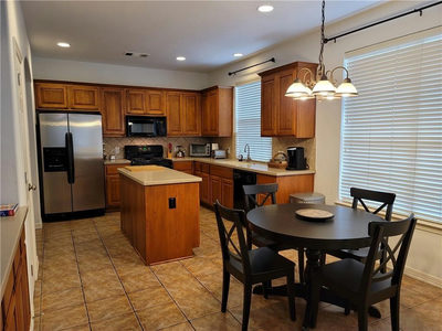 516 Centerbrook Pl — photo 2