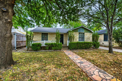 2207 Euclid Ave — photo 2