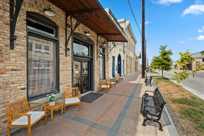925 Main St — photo 3