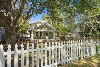 4210 Avenue G — photo 2