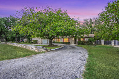 1004 Biscayne Cv SW — photo 2