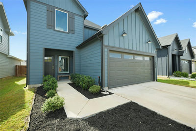 358 Frogmore Loop — photo 3