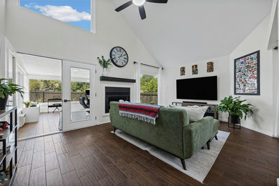 3006 Overland St — photo 4