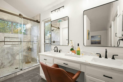 2107 Warfield Way — photo 3