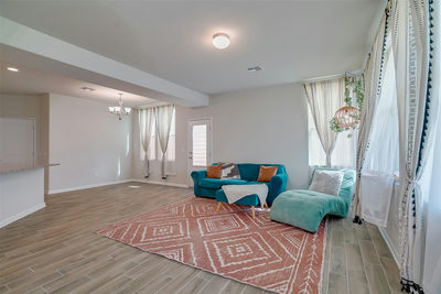 208 Martha Ln — photo 5