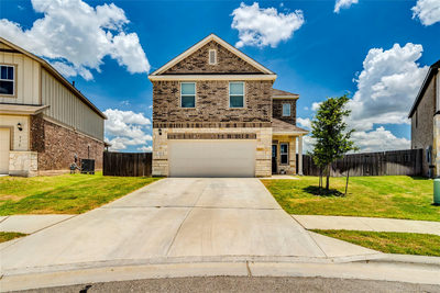 572 Pepperbark Loop — photo 2