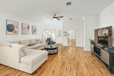 15629 Ecorio Dr — photo 3
