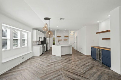 2341 Garlic Creek Dr — photo 4