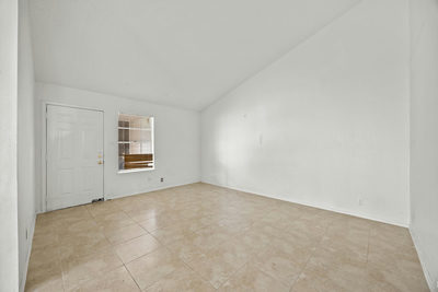 8711 Pineridge Dr — photo 4