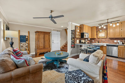 2500 Steck Ave #4 — photo 3
