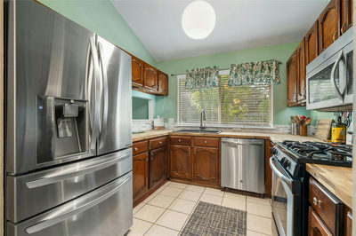 2523 E Stassney Ln — photo 4