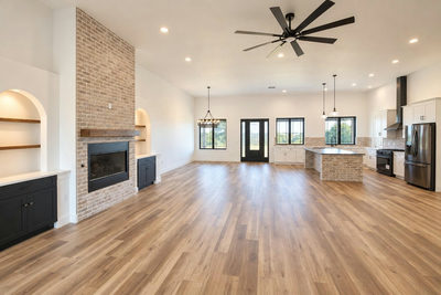 301 Serenity Dr — photo 4