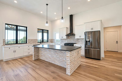 301 Serenity Dr — photo 3