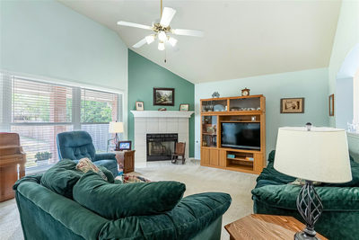 1106 Willow Creek Dr — photo 3