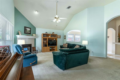 1106 Willow Creek Dr — photo 2