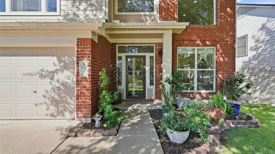 8116 Hawick Dr — photo 2